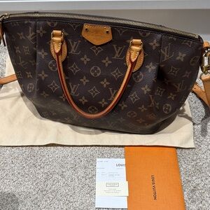 Louis Vuitton Turenne MM Monogram Handbag